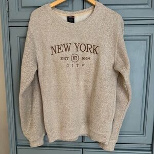 New York City Beige Pullover